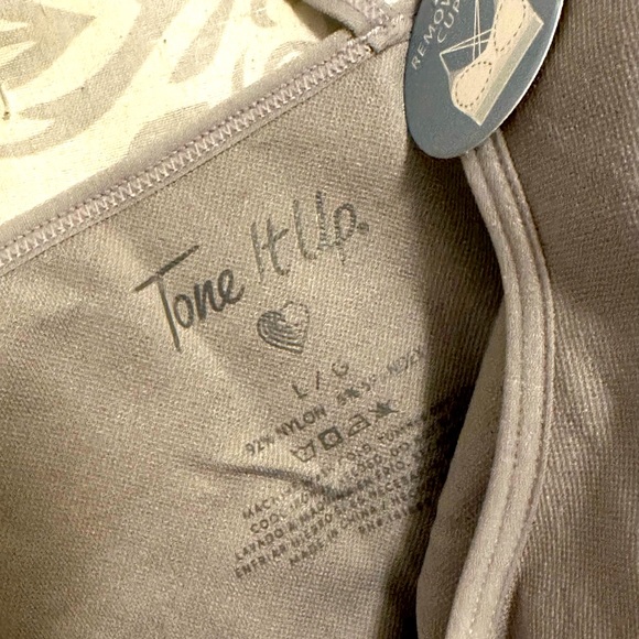 Ladies Sports Bra. - Picture 3 of 3